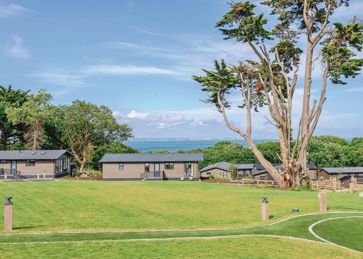 Woodside Bay Lodge Retreat Wootton Bridge  Dış mekan fotoğraf